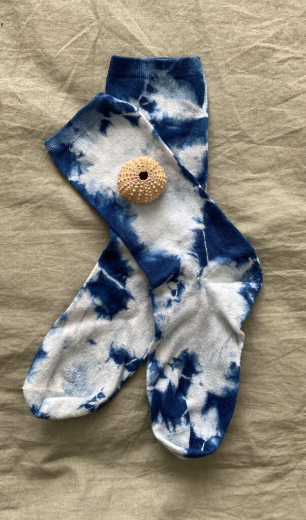 cotton socks dyed with natural indigo - sea waves inspired by matchi.company